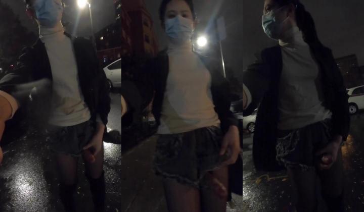 推特男娘 EliaBlaineCD小薰 一个喜欢玩露出的漂亮TS 穿上皮衣在镜头前搔首弄姿的样子