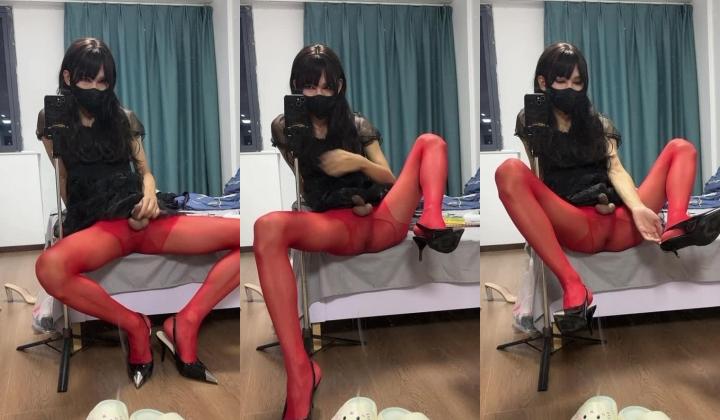 自慰男娘edan 蛋爷日常的自慰活动 新作品升级了 往自己脸上和嘴里射了 简直牛逼到家了