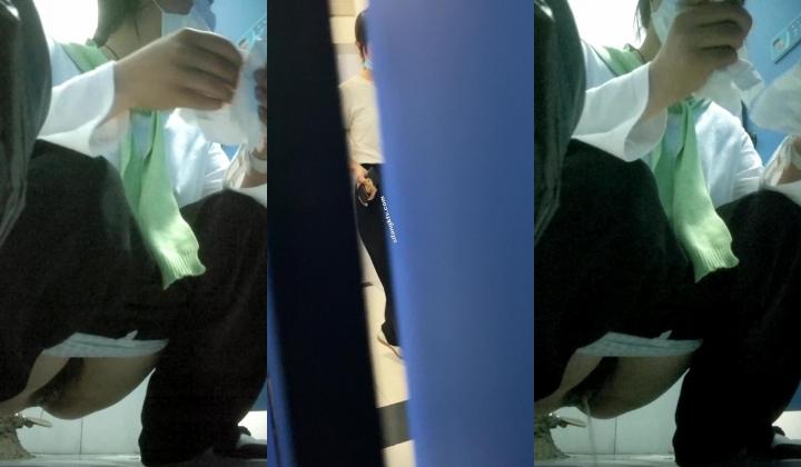 拍多位年轻小姐姐大小便，美女诱惑蜜桃臀，旗袍老阿姨无毛一线天简直太顶了