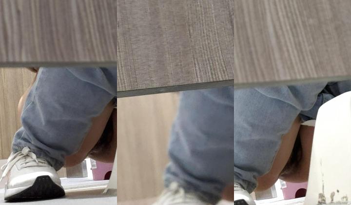 图书馆女厕第四期爱看书的学生妹的粉穴自带一股醉人的清香