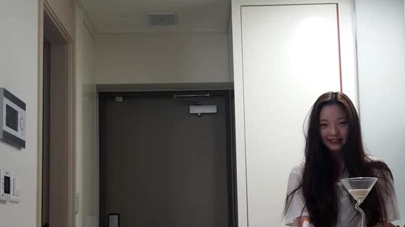 金先生系列 露脸新的一对超高颜值情侣，看得让人有种曾经初恋的感觉