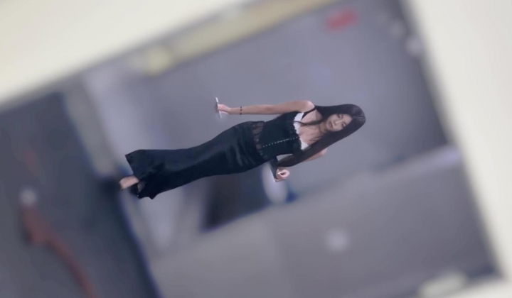 商场一路跟踪偷拍女神级的少妇 人美BB也嫩