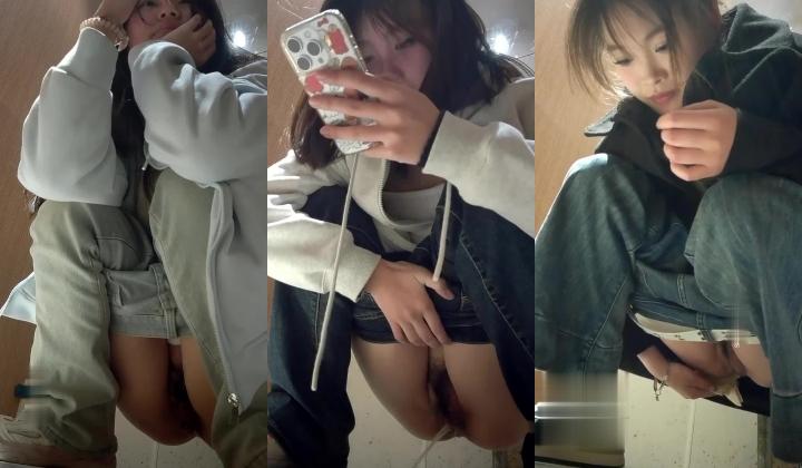 精品酒吧女厕 ️前景高清偷拍美女尿尿耐克鞋美女抠喉呕吐