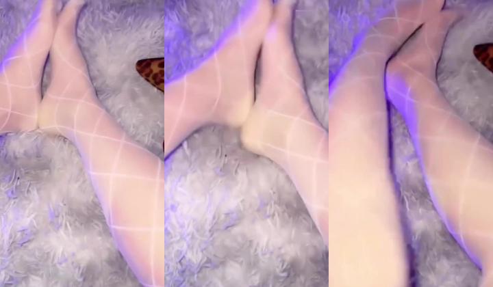 快手颜值嫩妹喵喵小诺双马尾奶圆逼粉胸型完美道具自慰裸舞诱惑夹子音叫爸爸
