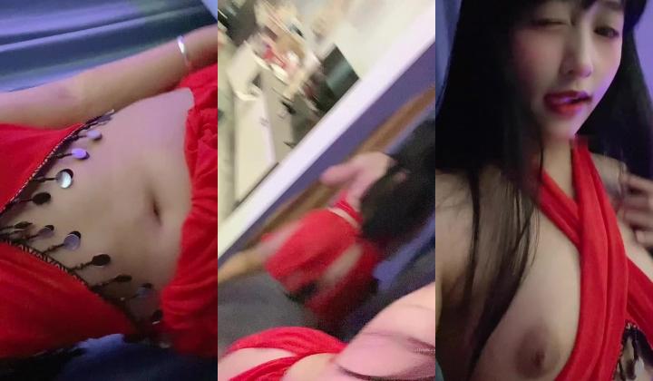 B站颜值up主【婉儿郝粉吖】裸舞诱惑，道具自慰，人前女神人后大尺度掰逼展示