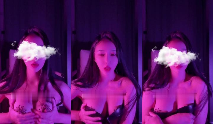 昙花一现超顶推特超人气逆天颜值爆乳美穴尤物 可可幂 学妹、空姐、皮衣、和服、瑜伽裤、黑丝开胸、乳