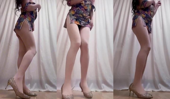 极品少妇【于掌柜】逼毛好长，性欲旺盛，好身材大长腿，道具自慰高潮，健身反差婊，熟女控不可错过