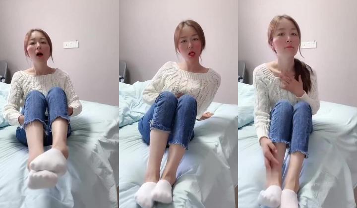 【熟女福利】快手丝袜熟女团队，【花嫂】福利视频30V 超级骚，特别骚气的少妇