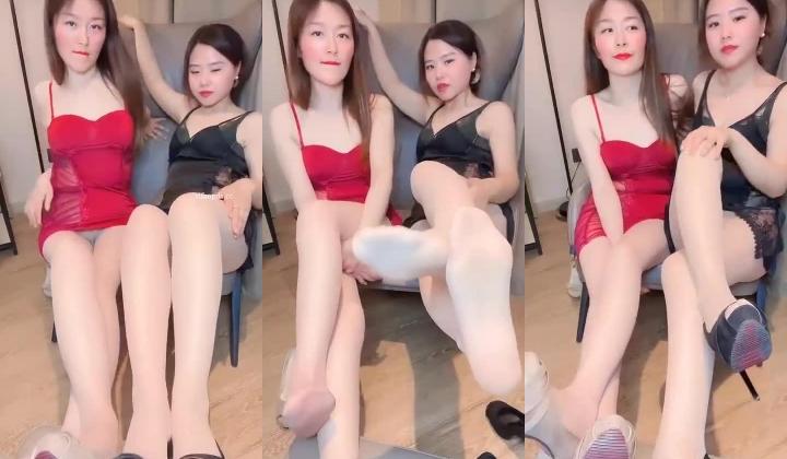 【熟女福利】快手丝袜熟女团队，【花嫂】福利视频30V 超级骚，特别骚气的少妇