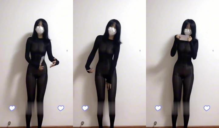 推特上一个研究生，活活女菩萨，【柒柒77kimoji】接受网友各种挑战，裸舞电击灌肠风油精生姜插逼，展示子宫口