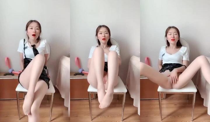 【熟女福利】快手丝袜熟女团队，【花嫂】福利视频30V 超级骚，特别骚气的少妇
