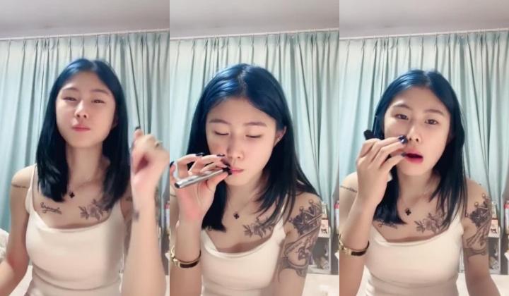 爆乳校花 首次被干【憨宝宝】男友搞完 又约大哥搞 自慰啪啪 逼毛浓厚好性感 爽的很
