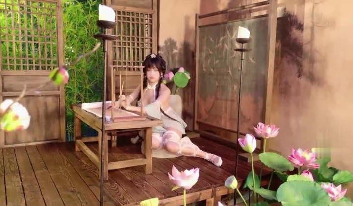 国模套图-慕慕Momo《医心素问》