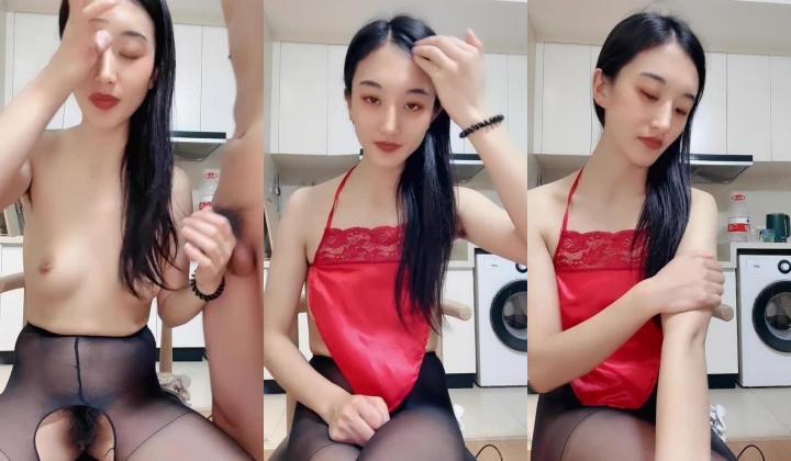 黑丝少妇【雅叶】超高颜值、完美身材、极品大长腿、居家啪啪、无套内射