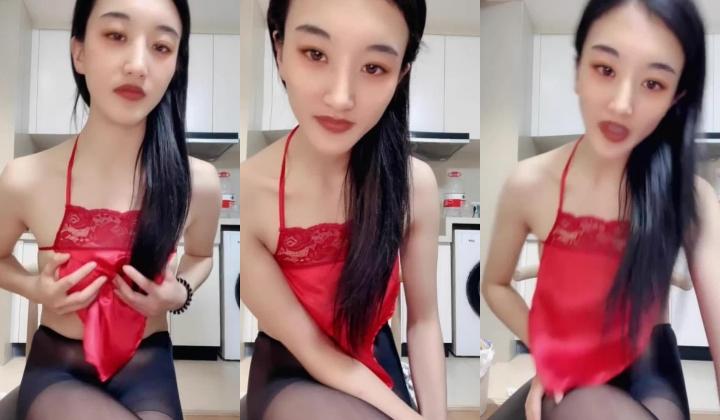 黑丝少妇【雅叶】超高颜值、完美身材、极品大长腿、居家啪啪、无套内射