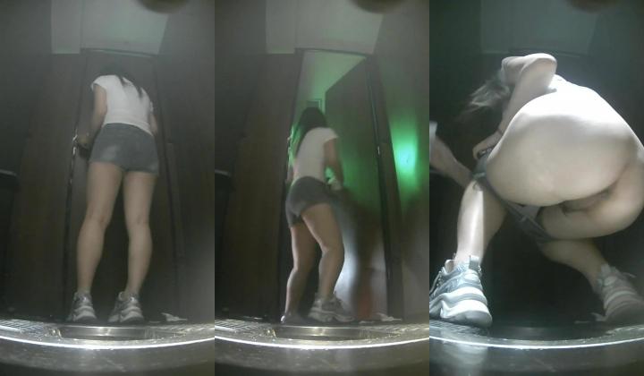夜总会酒吧绿光系列后拍小姐尿尿其中几个逼逼粉嫩的长腿妹子