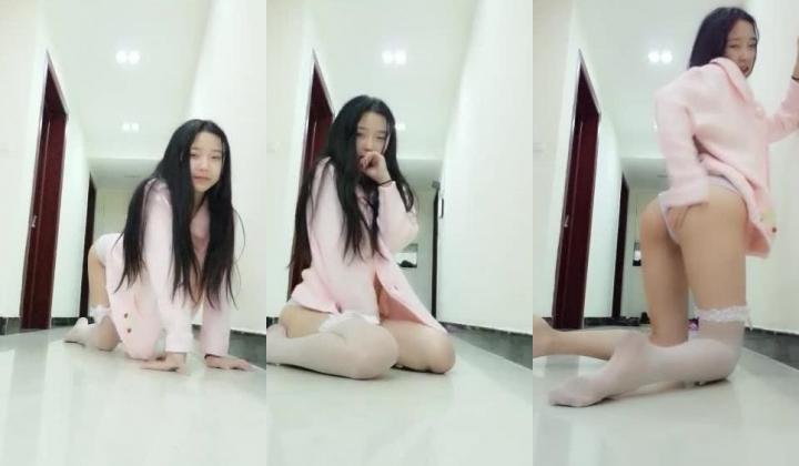 情窦初开的极品妹子私密照泄密流出 都是主人的任务罢了