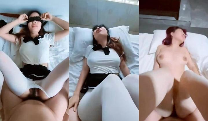 陕西女大学生何欢约炮学长视频流出 白丝少女双腿大开爆操呻吟 美乳晃动表情淫靡全程高潮迭起