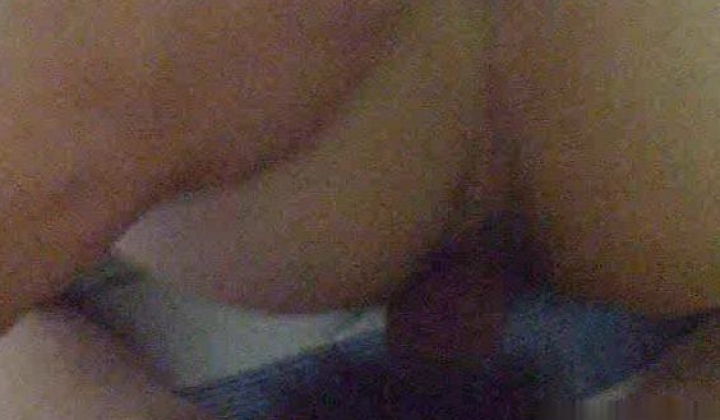 《台湾情侣泄密》刚刚毕业的学生妹和男友之间的同居生活被渣男曝光