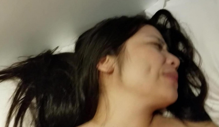 《台湾情侣泄密》 小情侣新婚度蜜月私拍视频被曝光