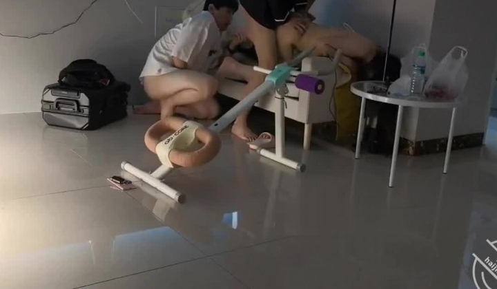 海角调教大神『黑猫的私奴日记』超美御姐 少女视频合集！3P调教 暴力打桩长腿大奶女大 舔脚 踩穴