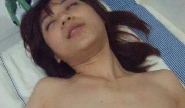 《台湾情侣泄密》刚刚毕业的学生妹和男友之间的同居生活被渣男曝光