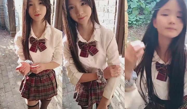 【水嫩宝宝】农村07年美少女 户外跳蛋 沟搭隔壁油腻大叔 舔逼 真润 放得开