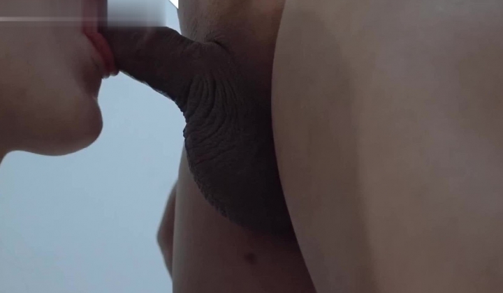 极品性感反差尤物『Sexywife_nina』人前露出，风骚气质高挑身材男人看了就想侵犯