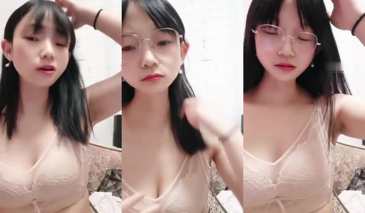 眼镜大学生 字母圈玩家【SM小师妹】过膝黑丝 奶子拔罐 大黑牛插屄里 扇脸 淫语不断