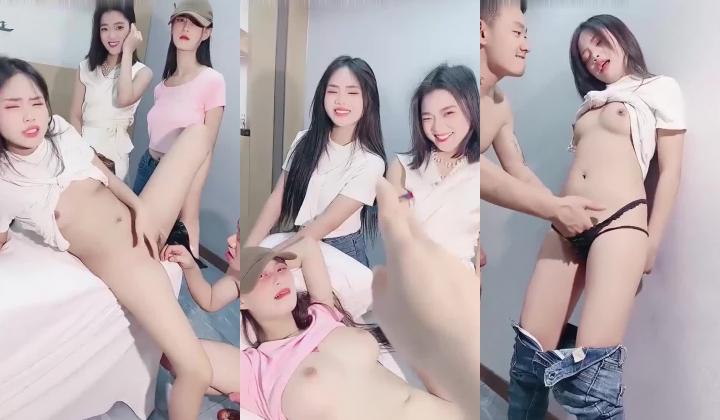 劲爆直播群交「冬阴功」对白刺激炸裂！帽子妹妹首次被肛交，喷水，吞精，人美逼遭罪，粉丝就要看他一个