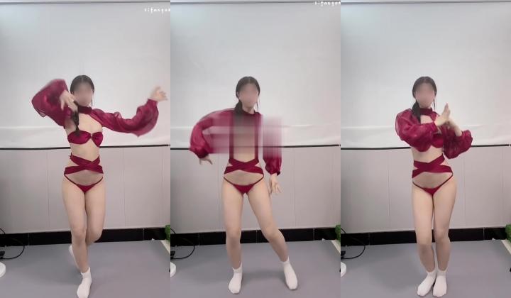 福利姬嫩妹【以安 婉婉 桥本玲奈】最新福利裸舞 顶B掰穴自插