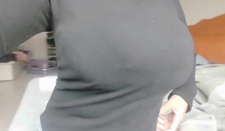 最新泄密流出快手福利极品巨乳大奶少妇【李恬恬】全裸抖奶脸穴同框XO自拍视频