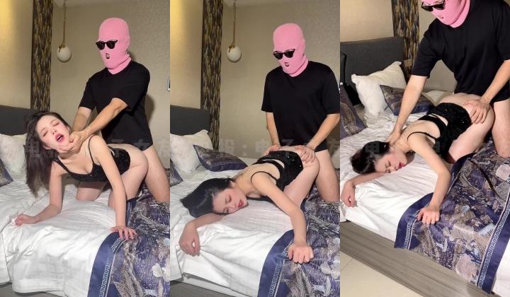 极品超美御姐母狗【沈思缪-Tinaislove】最新 玩肛塞被头套悍匪各种姿势干的淫叫连连