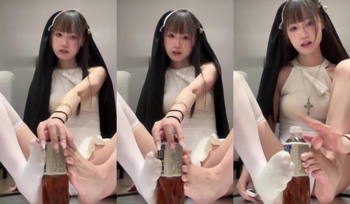 露脸清纯美少女『neko酱』私拍泄密 童颜巨乳超极品身材，被大鸡巴爸爸当成鸡巴套子，被大肉棒操到