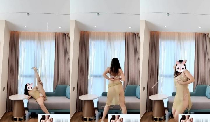 核弹巨乳 E嫂的秘密花园!【家有e妻】VIP福利啪啪合集，喜欢巨乳少妇的可不要错过了