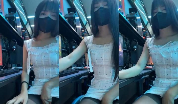【xiao-Lin】白丝逼夹跳蛋户外露出自慰兔女郎造型真不错被称为厕所女神喜欢男厕露