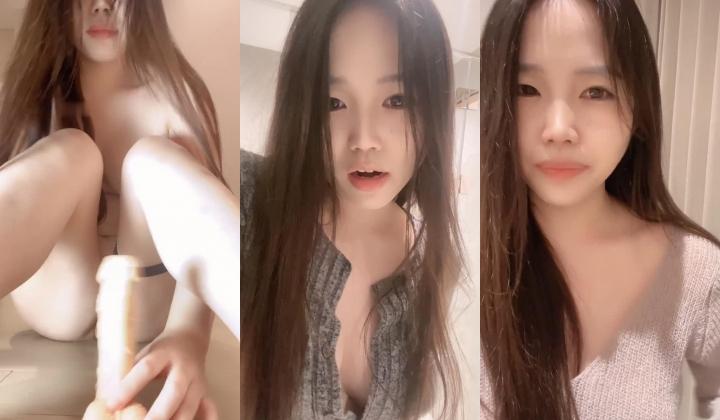 颜值嫩妹【甜奶昔】，极品学生妹，36D奶白虎馒头逼,大尺度掰逼展示，道具自慰高潮