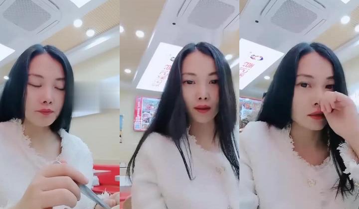 【小狐仙】眼镜御姐 巨乳美女 户外公园跳蛋道具抽插 开档丝袜大长腿插沟搭男技师 抠逼
