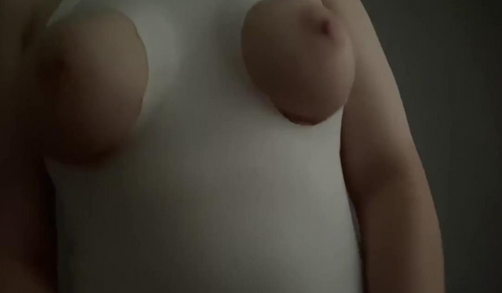 推特极品00后巨乳小母狗kimheezk被调教的非常好 想不想牵一下母狗的肥臀大奶呢？真羡慕她主