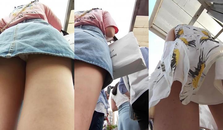 【公交站抄底】完美绅士视角，多位靓女一览无余，阴户饱满屁股紧致，就像把头伸进了裙子