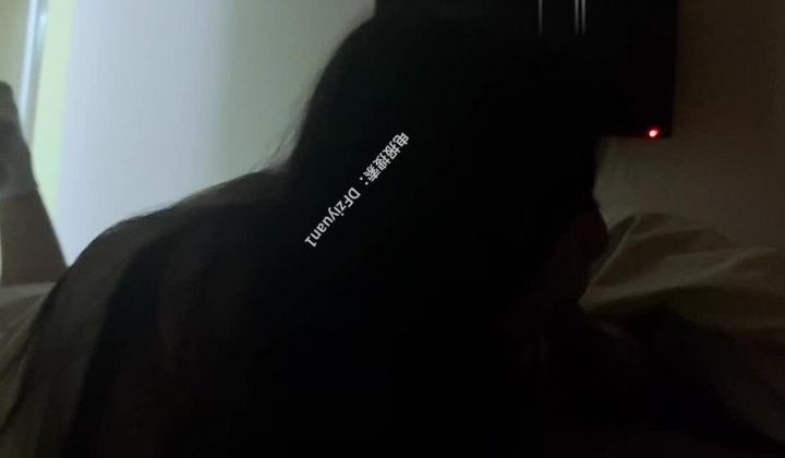 山东约啪大神，【我不是贝林厄姆】，良家少妇，学生妹，半露脸，后入蜜桃臀刺激精彩！