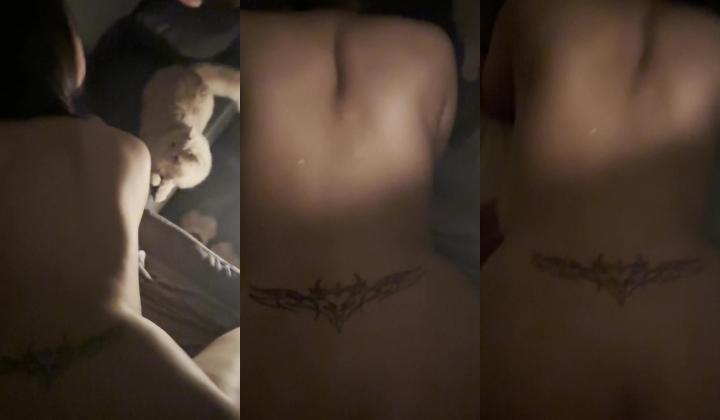 胸上纹蝴蝶的M属性母狗果然骚 不雅视频流出