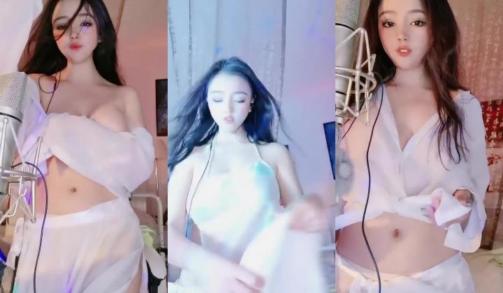 【超美网红女神下海 姑奶奶】女神降临极品美乳 美到极致