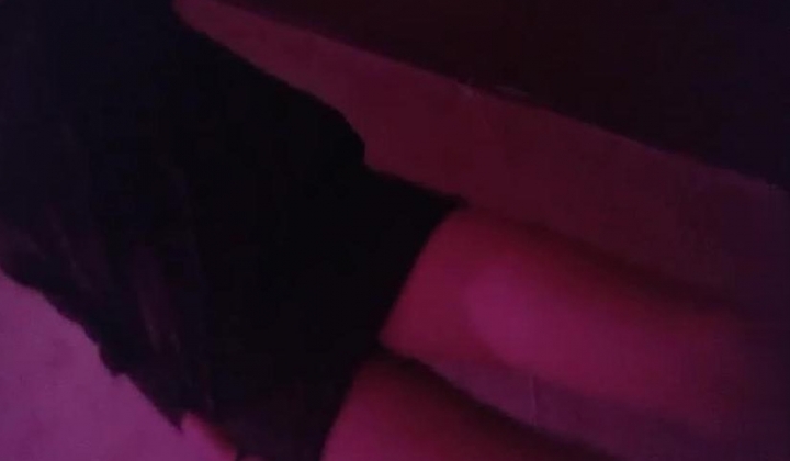 【足疗店小粉灯】偷拍3天多女~扫街达人，打桩机，少妇们这是赚钱吗？不，在享受真实刺激