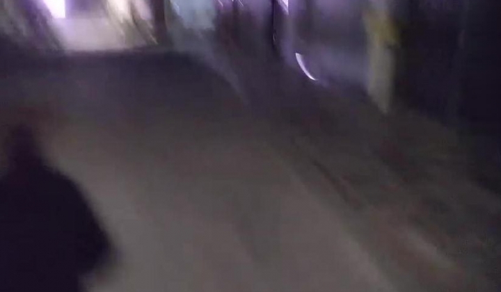 【足疗店小粉灯】偷拍 真实攻略按摩足疗店 4天多女~！/足疗店小粉灯