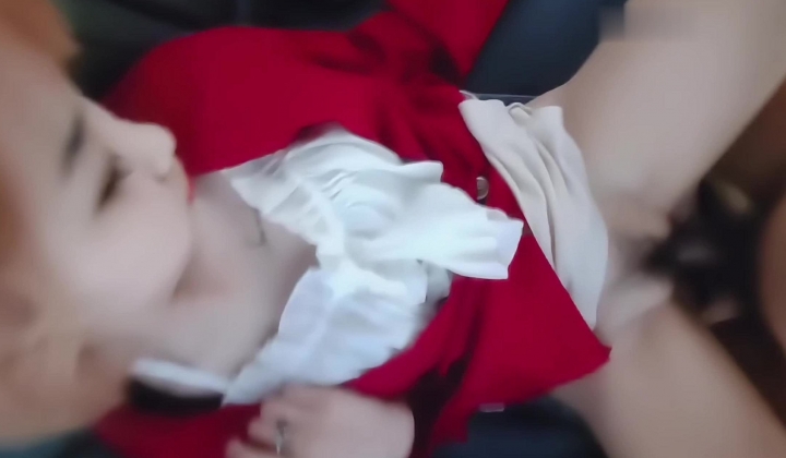 【私房原创偷拍】，带着闺蜜助阵来的学妹，第二部车震，车里拍摄，近距离露脸无套