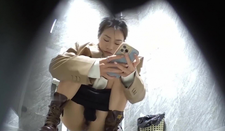 夜总会女厕高清前景偷拍 几个颜值还不错的长靴美女