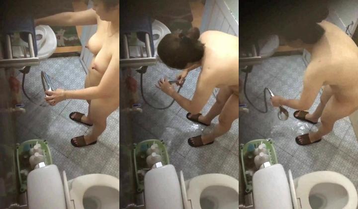 翻墻爬窗摆拍多位小姐姐洗澡换衣服