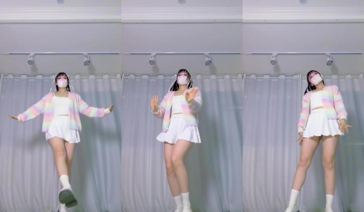 推特白虎双马尾【婉婉Wanwan_2333】顶级VIP动感裸舞给我擦皮鞋