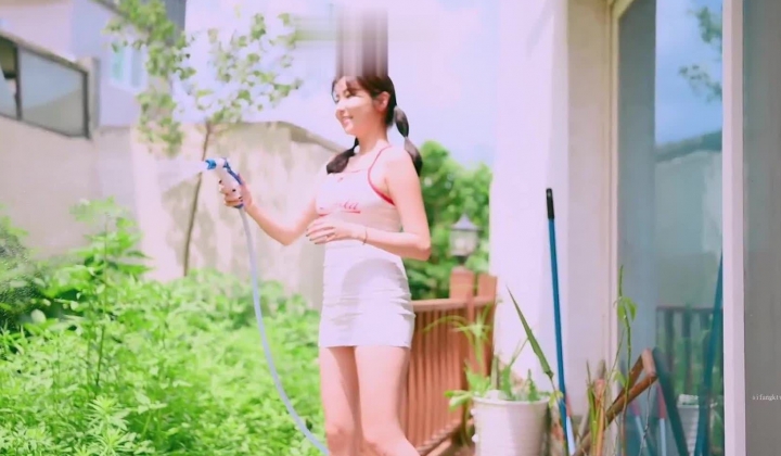 高质量极品尤物巅峰女神jena.sis赞助者享有福利视图完美身材各种环境露出放骚挑逗
